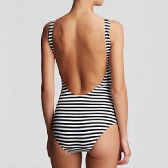 Tart Collection Super Scoop One Piece Swimsuit M - Picture 8 of 9
